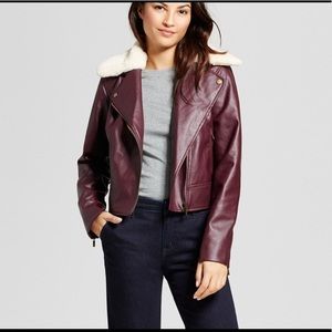 Burgundy Leather Jacket with Fur Collar